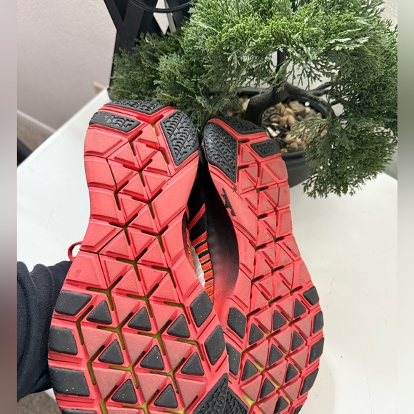 Nike free train Force Flyknit Athletic Shoes - Red, Black, and White - Picture 5 of 7